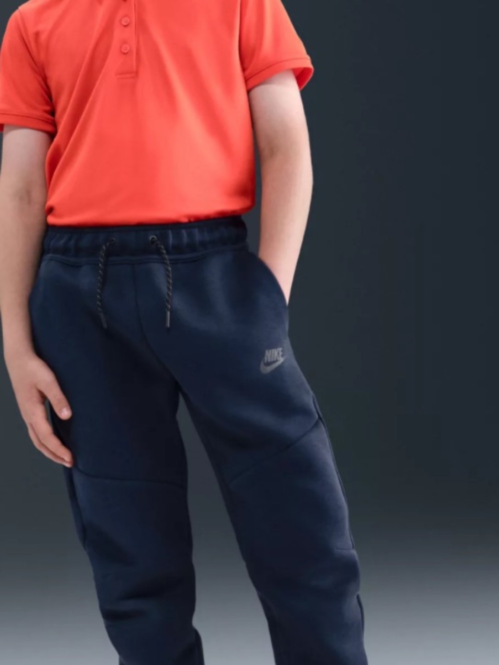 Nike Kids Navy Boys' Tech Fleece Joggers size medium (10-12Y)